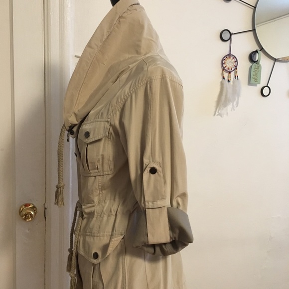 Zara Tan Jacket - Picture 3 of 8